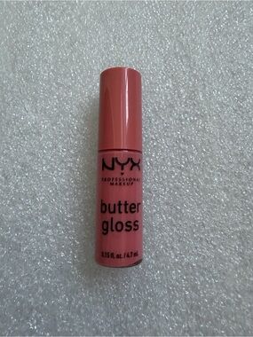 NYX Butter Gloss Lip Gloss Crème Brulee